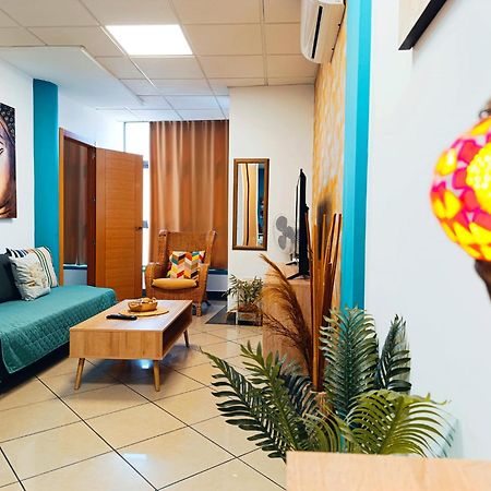 מאלגה Apartamento El Dorado Cerca Del Mar מראה חיצוני תמונה
