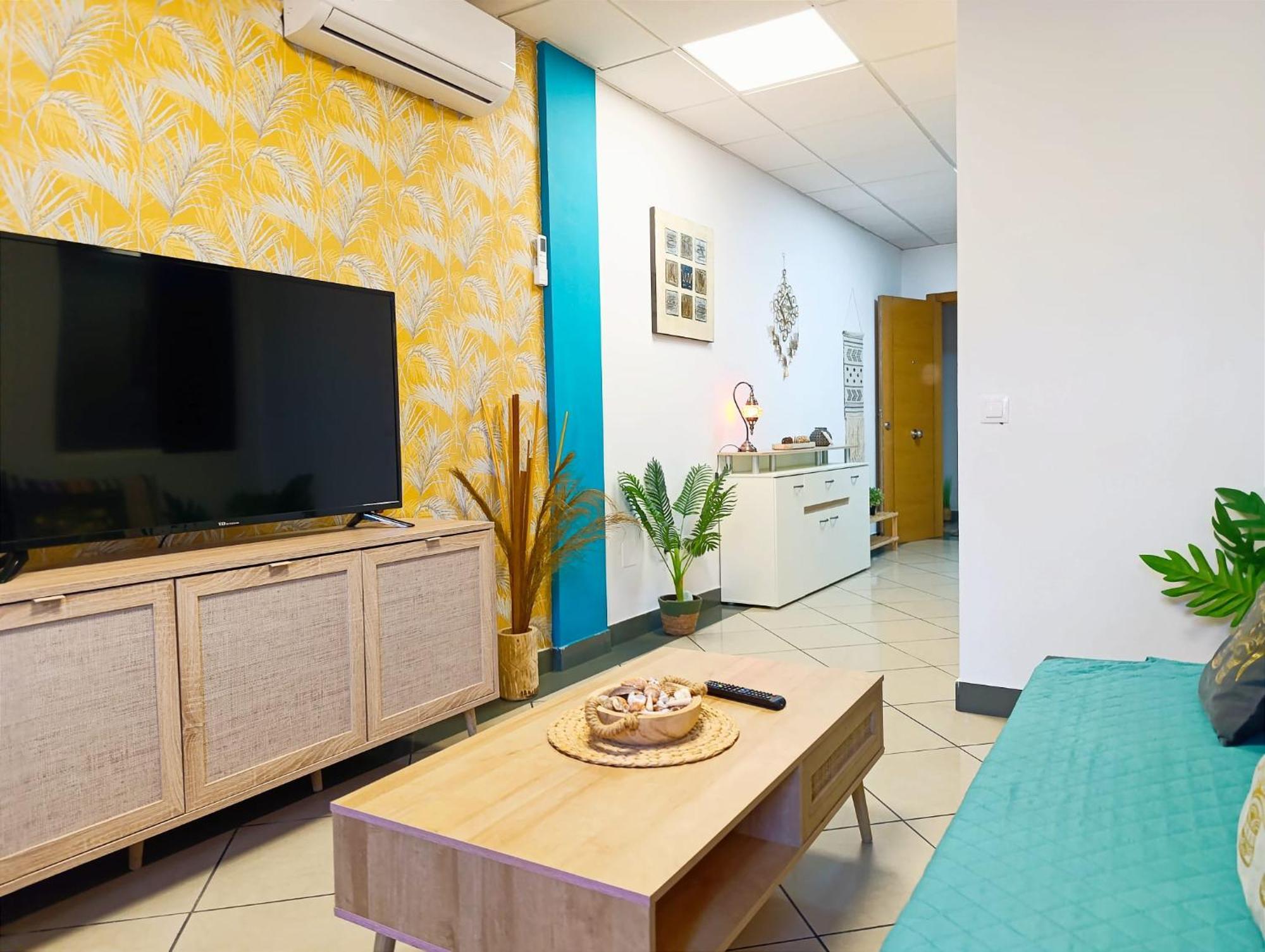 מאלגה Apartamento El Dorado Cerca Del Mar מראה חיצוני תמונה