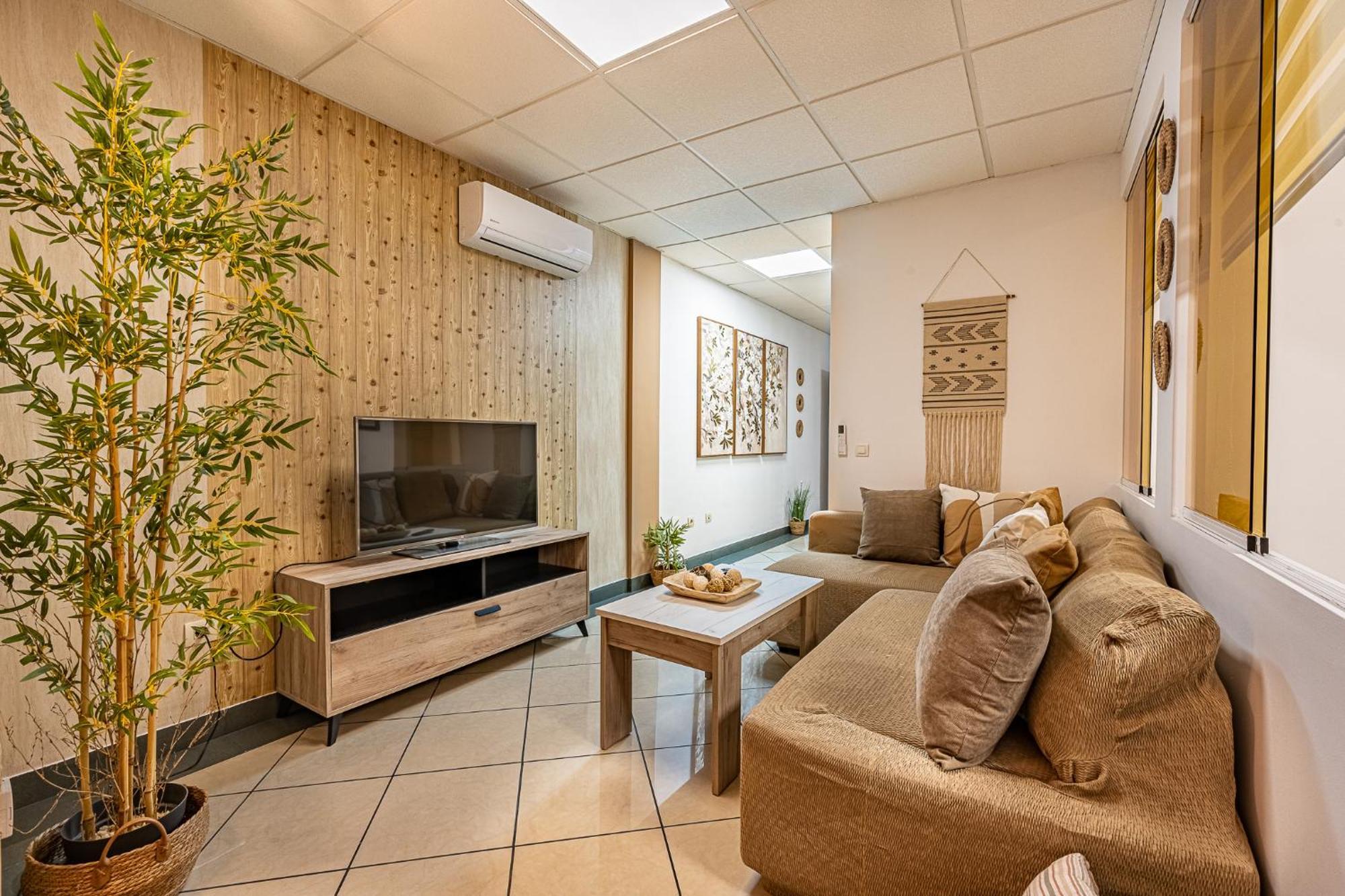מאלגה Apartamento El Dorado Cerca Del Mar מראה חיצוני תמונה