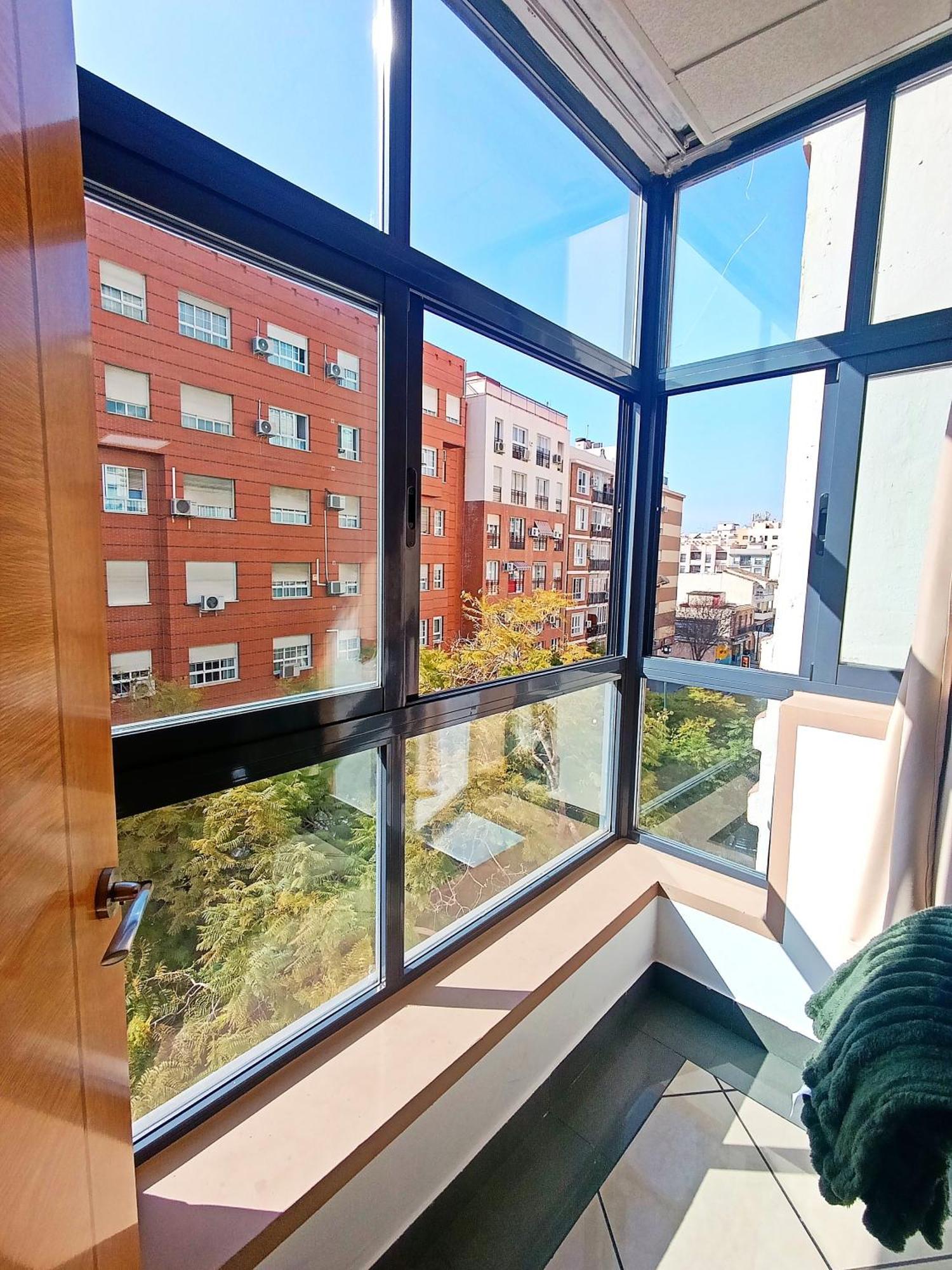 מאלגה Apartamento El Dorado Cerca Del Mar מראה חיצוני תמונה
